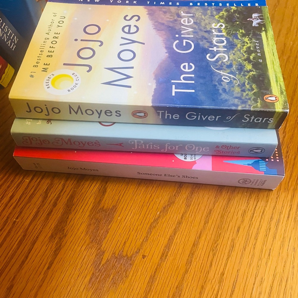 Jojo Moyes Book Set